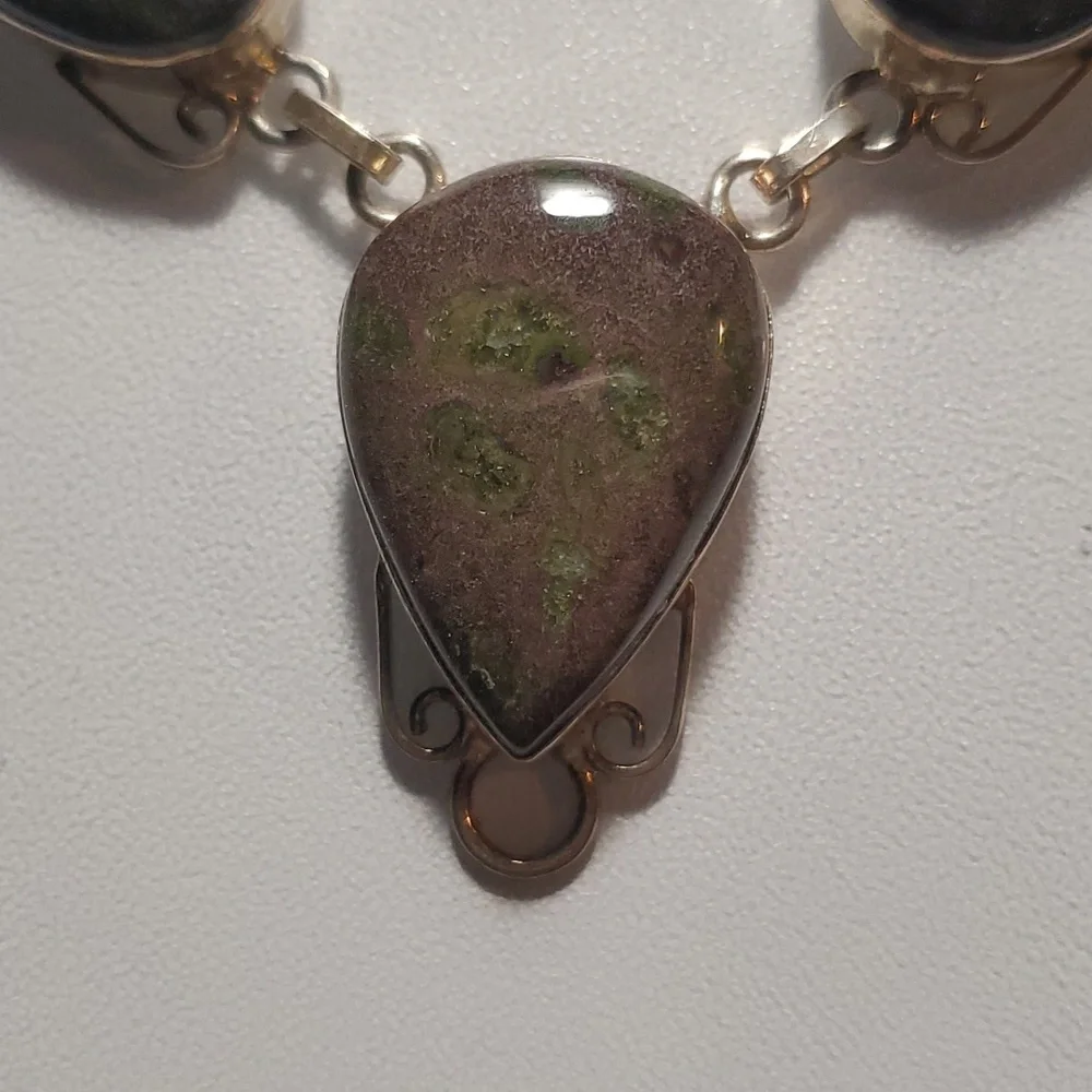 Vintage Necklace - Picture 7 of 9